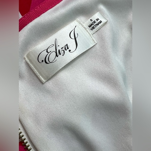 Eliza J Geometric Shift Midi Dress Size: 8 Excellent Used Condition. - Picture 10 of 11